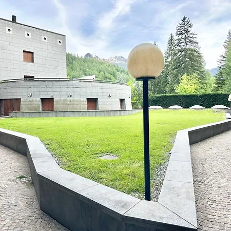 Campo Smith - Les Floralies Free Parking