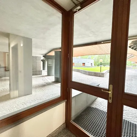 Campo Smith - Les Floralies Free Parking