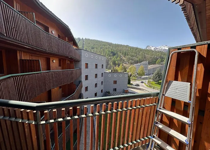 Campo Smith - Les Floralies Free Parking Apartment
